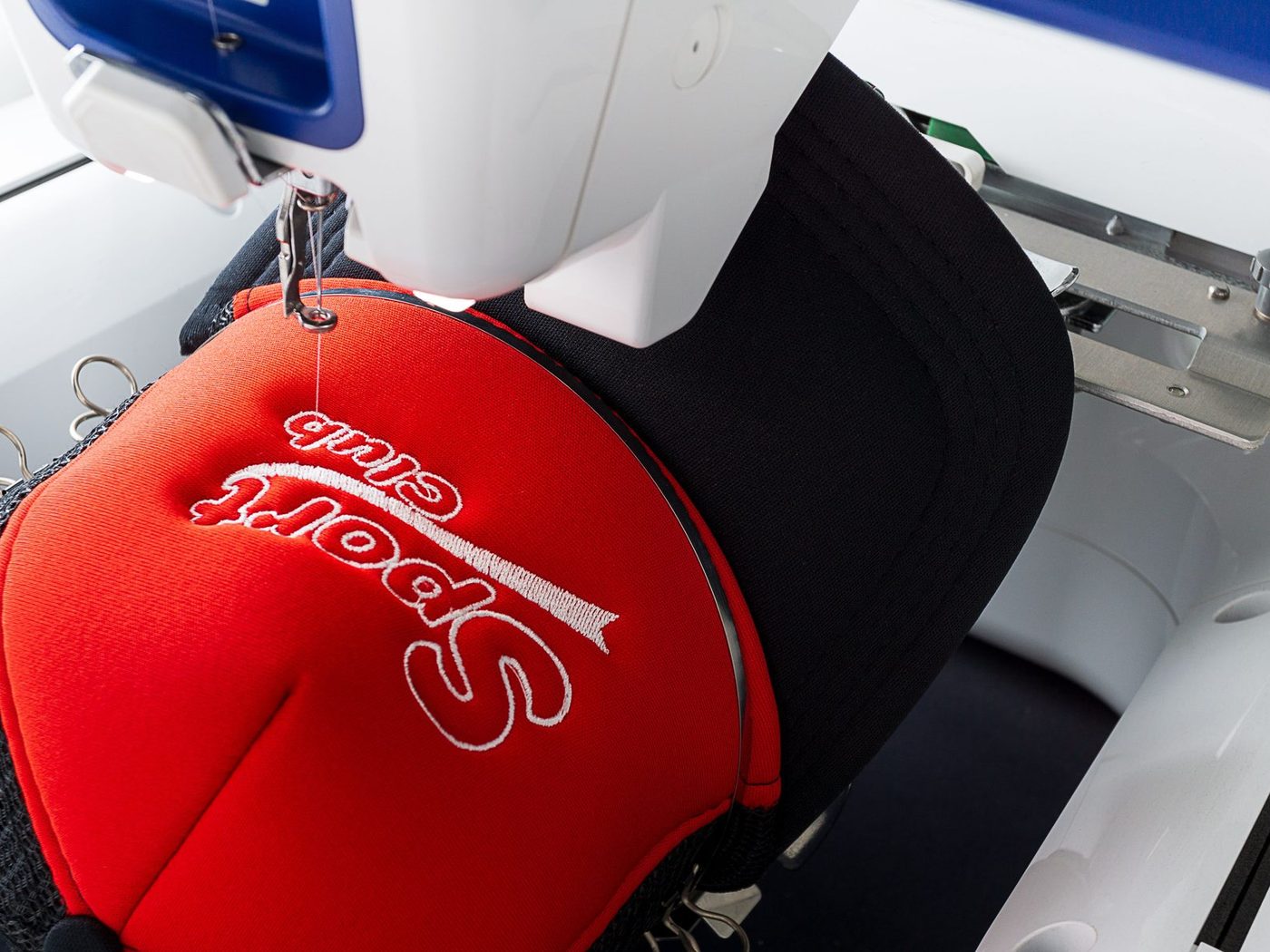 Texpromo: bordado gorra maquina